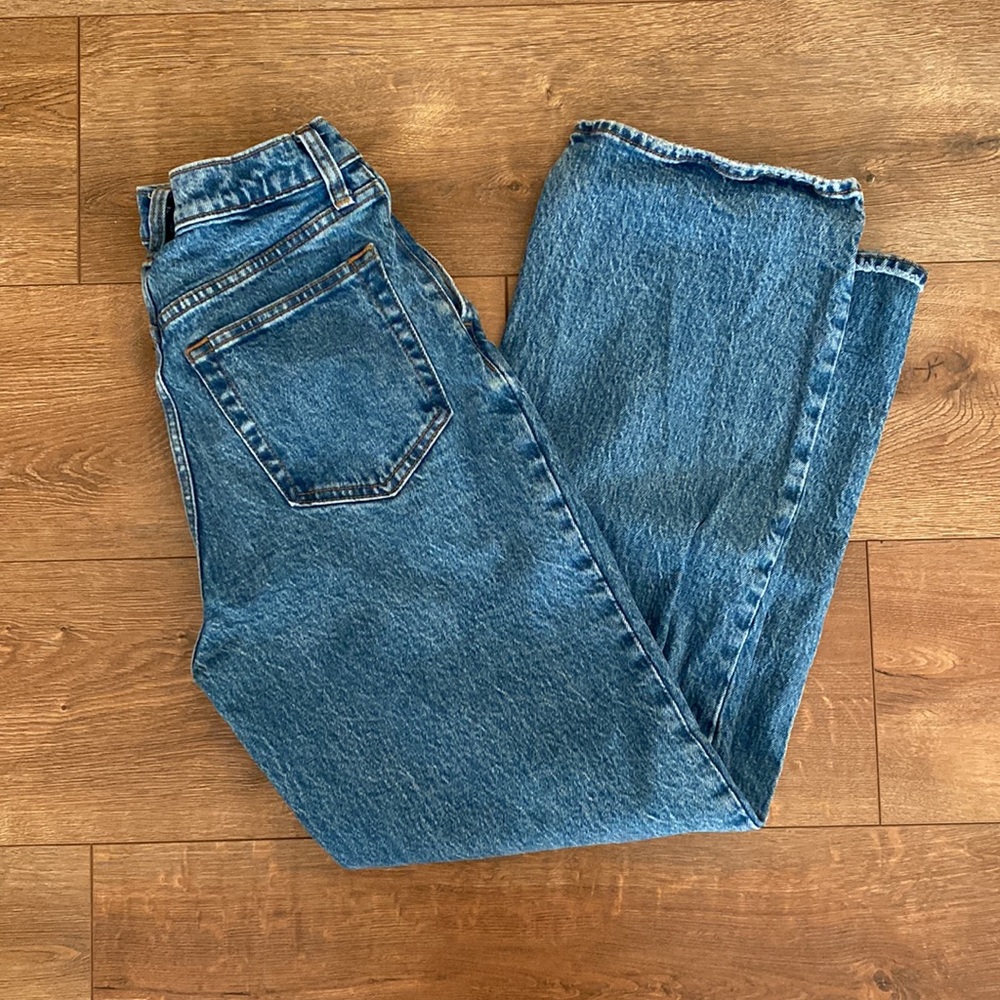 A&F The 90s Relaxed Jean High Rise